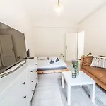 Quiet In The Center With Own Terrace Praga