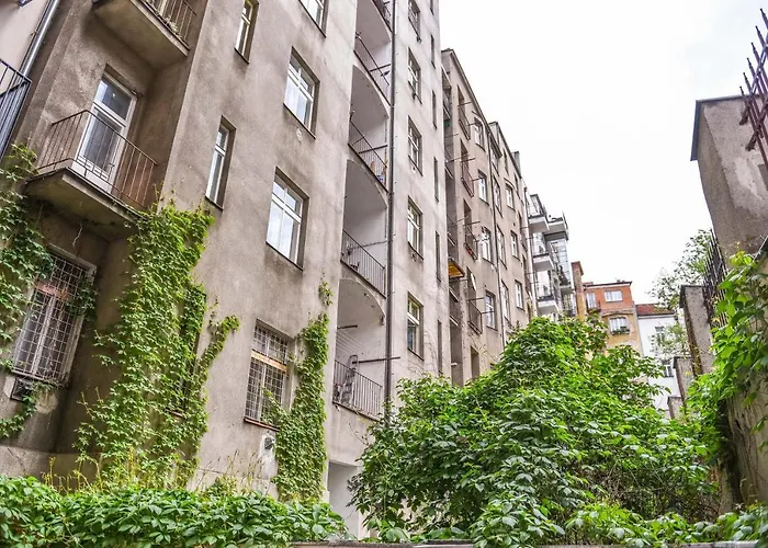 Quiet In The Center With Own Terrace Prag